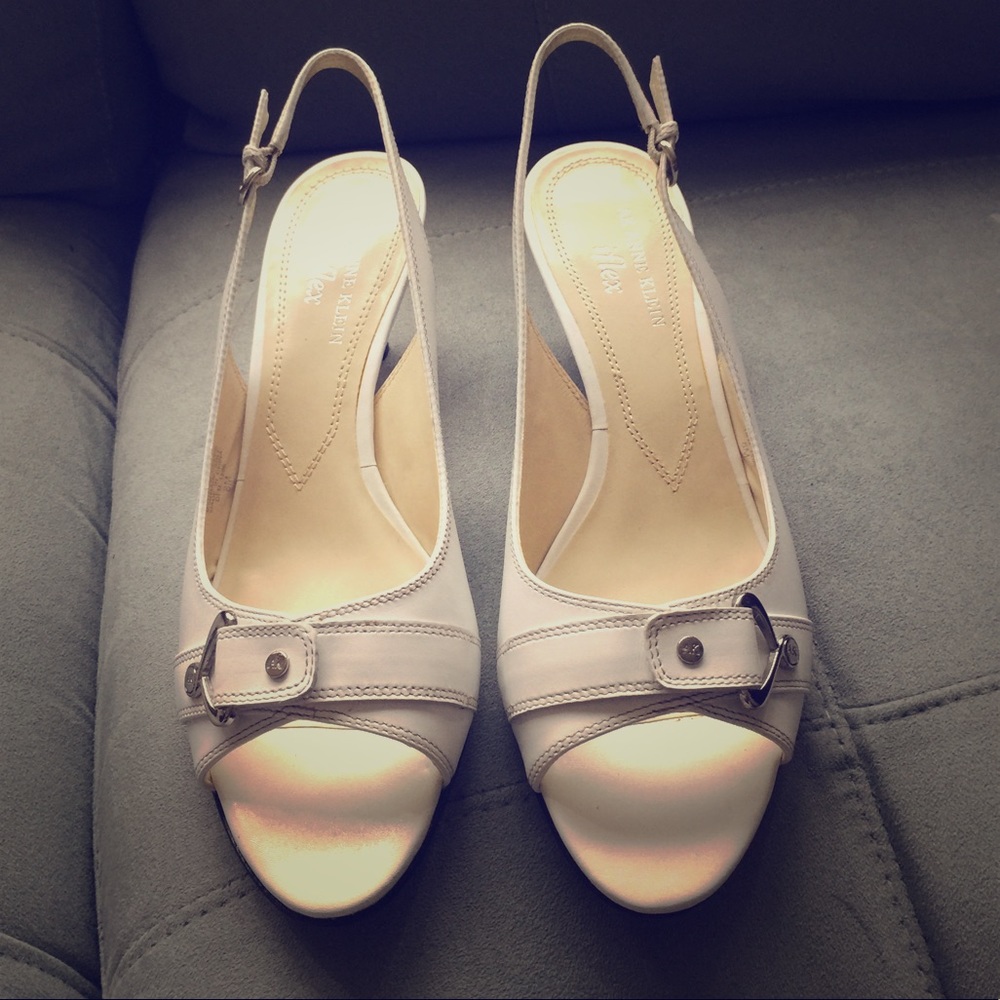 NEW White AK Anne Klein iflex Kylene Peep Toe sz 8